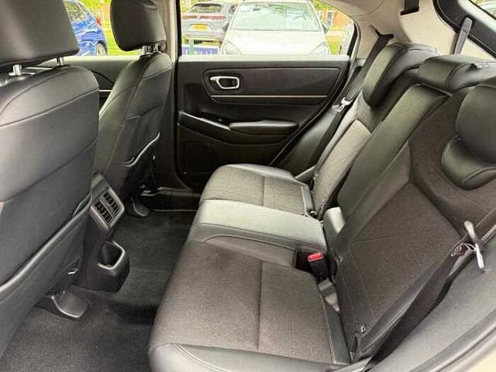 Honda HR-V Hybrid 1.5 h i-MMD Advance SUV 5dr Petrol Hybrid CVT Euro 6 (s/s) (131 ps) 